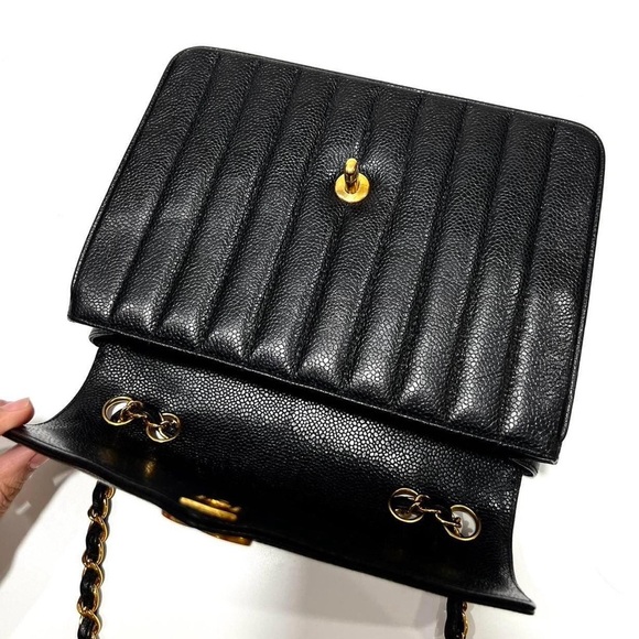 Gorgous VINTAGE Super RARE Chanel envelope flap 24k ghw BLACK CAVIAR - Picture 9 of 16